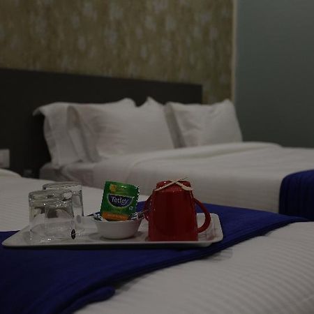 Ocean Suites Hotel Mumbai Ngoại thất bức ảnh