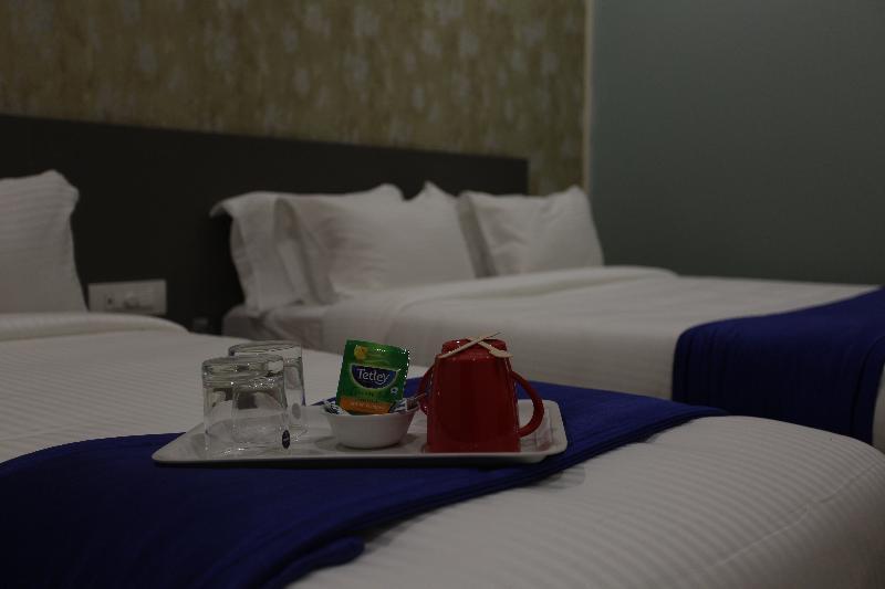 Ocean Suites Hotel Mumbai Ngoại thất bức ảnh