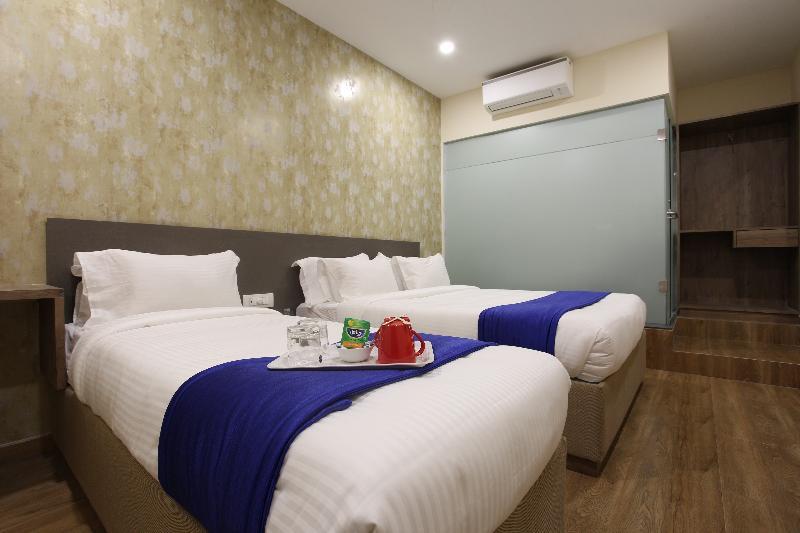 Ocean Suites Hotel Mumbai Ngoại thất bức ảnh